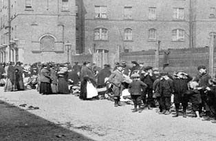 Rag fair in Dublin tenements. (Dublin City Public Libraries)